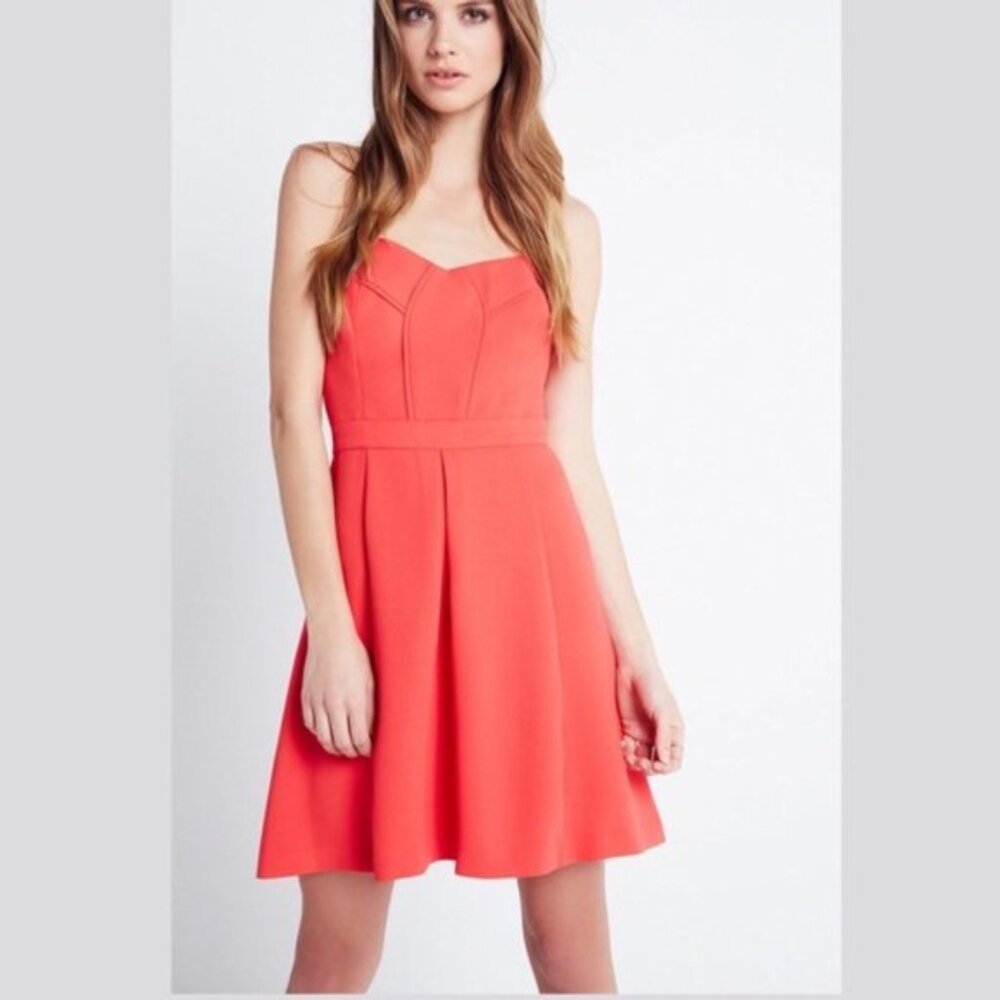 BCBGeneration Halter Neck Spring Chic Fitted Bodice Mini Dress in‎ Bittersweet 0